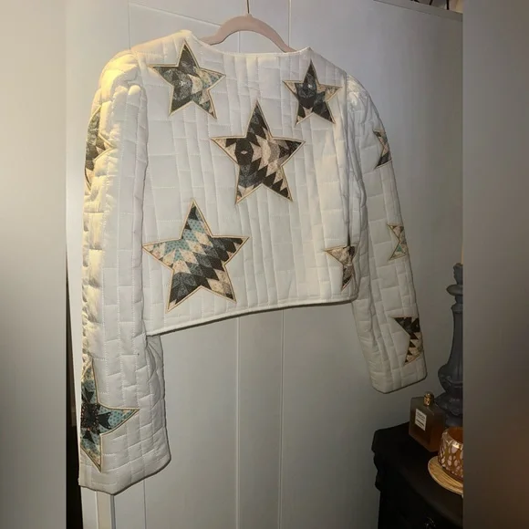 NWOT Blue B Quilted Multi Star Embroidered Padded Zip Up Jacket